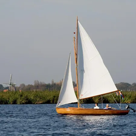Lake View With Dishwasher Close To Amsterdam