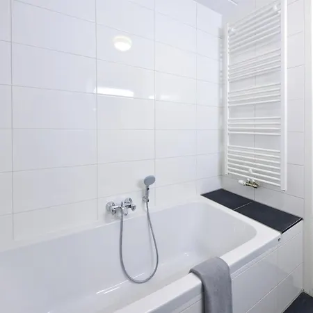 Lake View With Dishwasher Close To Amsterdam Apartment