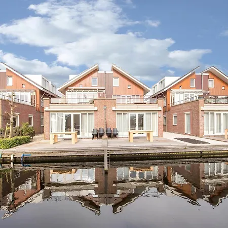 Lake View With Dishwasher Close To Amsterdam