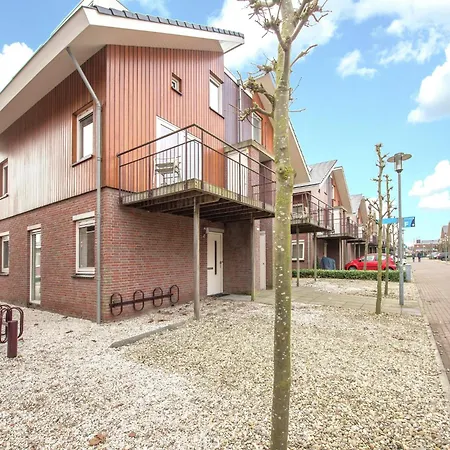 Lake View With Dishwasher Close To Amsterdam